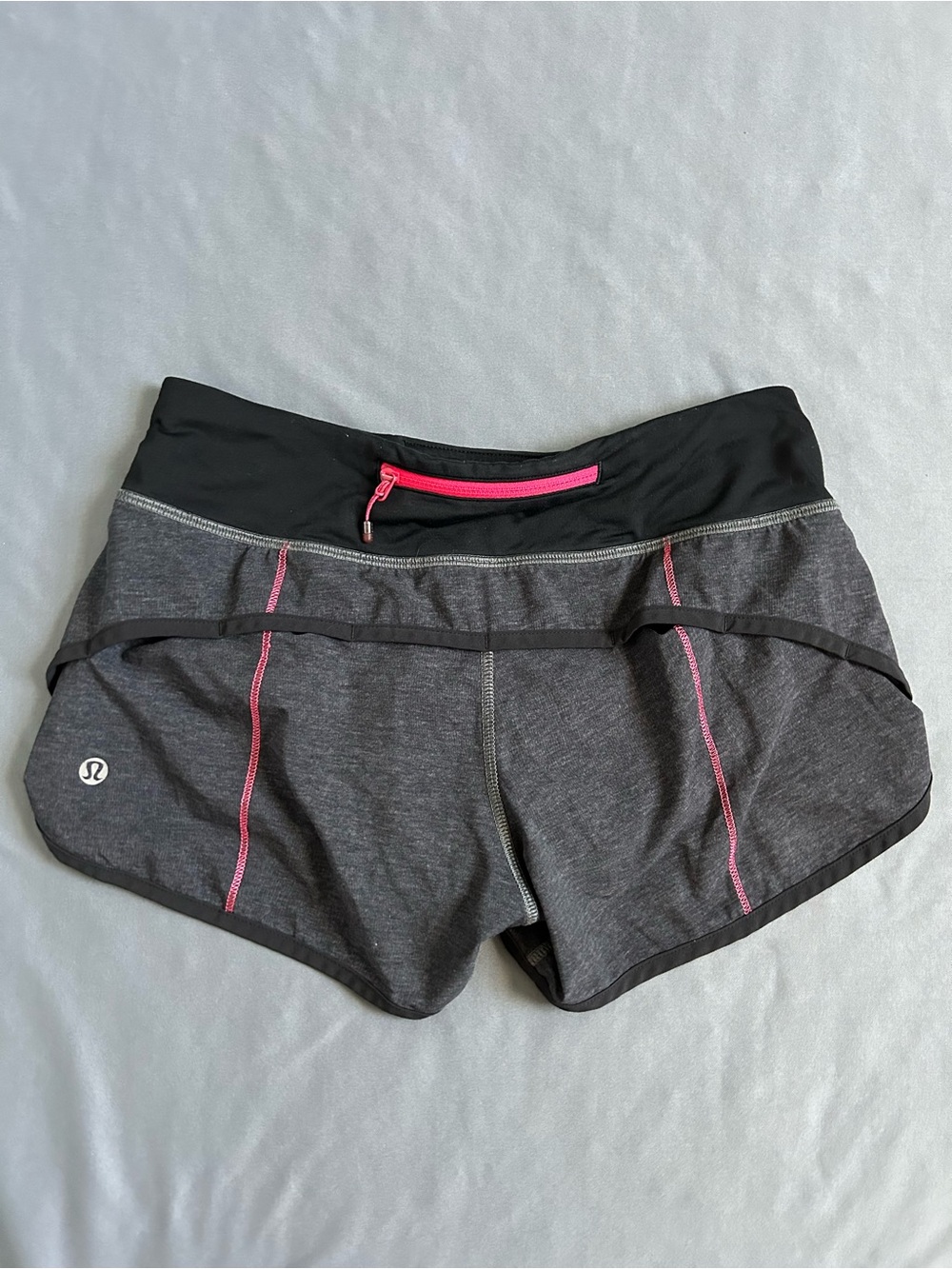 Lululemon Speed Short 4-Way Stretch 2.5" Texture Printed Grey Deep Coal Black 2